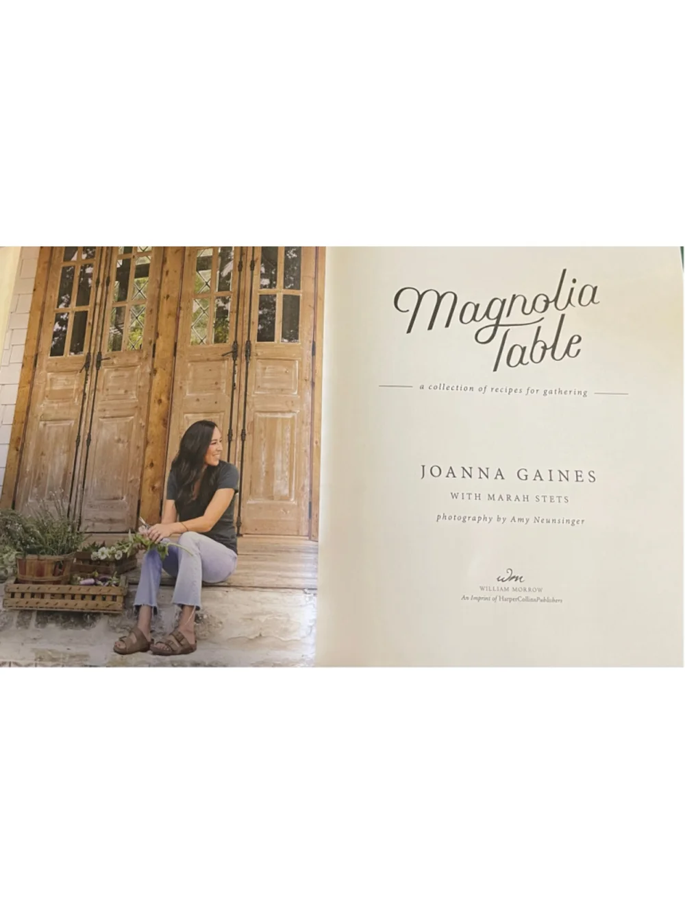 Magnolia Table Cookbook by Joanna Gaines,